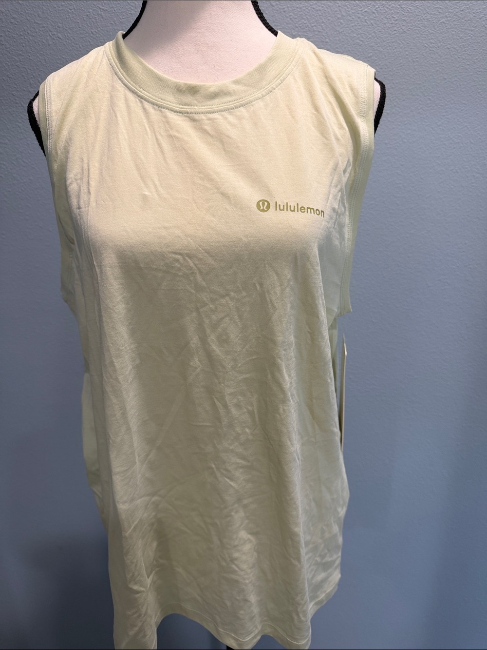 lululemon athletica Sleeveless Crew Tank — Pale Yellow